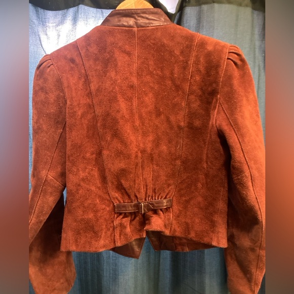 Vintage Wilson’s suede and leather jacket. 80s does Victorian - Picture 5 of 9